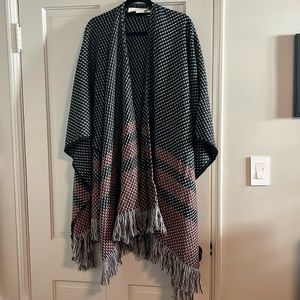 Treasure & Bond Shawl